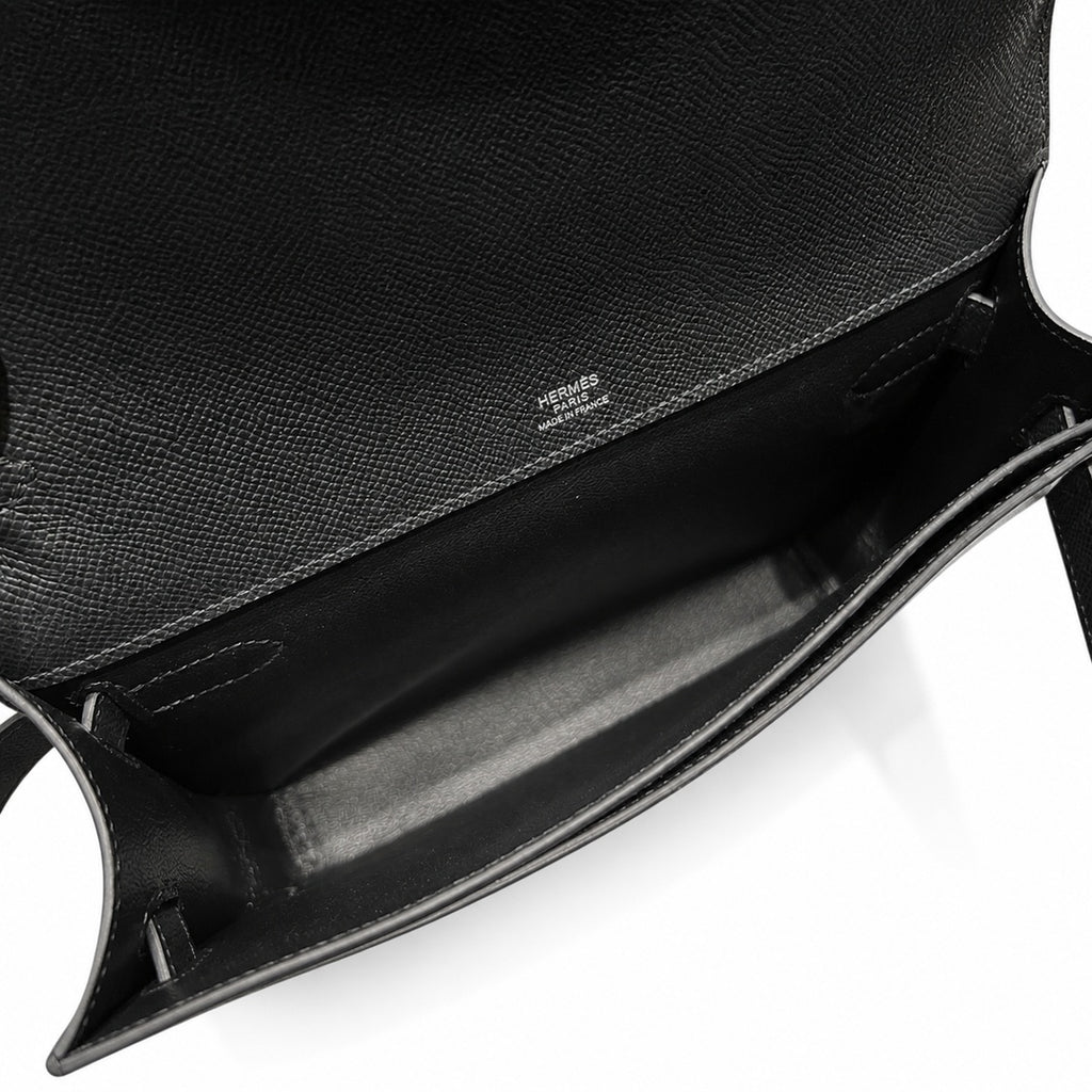 Kelly Depeches clutch, Epsom Leather 89 Noir Black — Refined Shoulder-Strap Clutch
