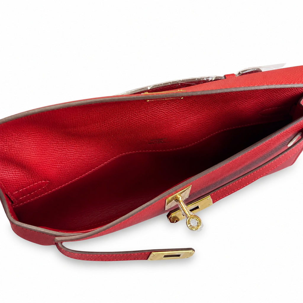 Versatile Flat Handbag: Kelly Cut 31 Clutch Epsom Leather Red