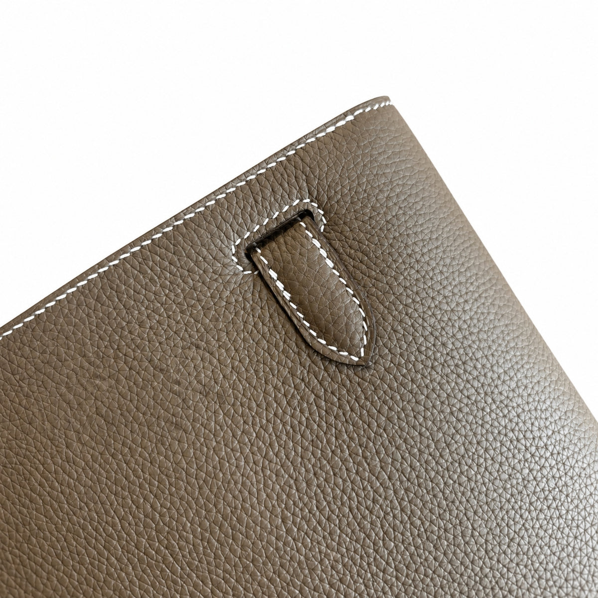 Versatile Hand-Carry Clutch: Kelly Depeches 25cm Togo Leather with Shoulder Strap