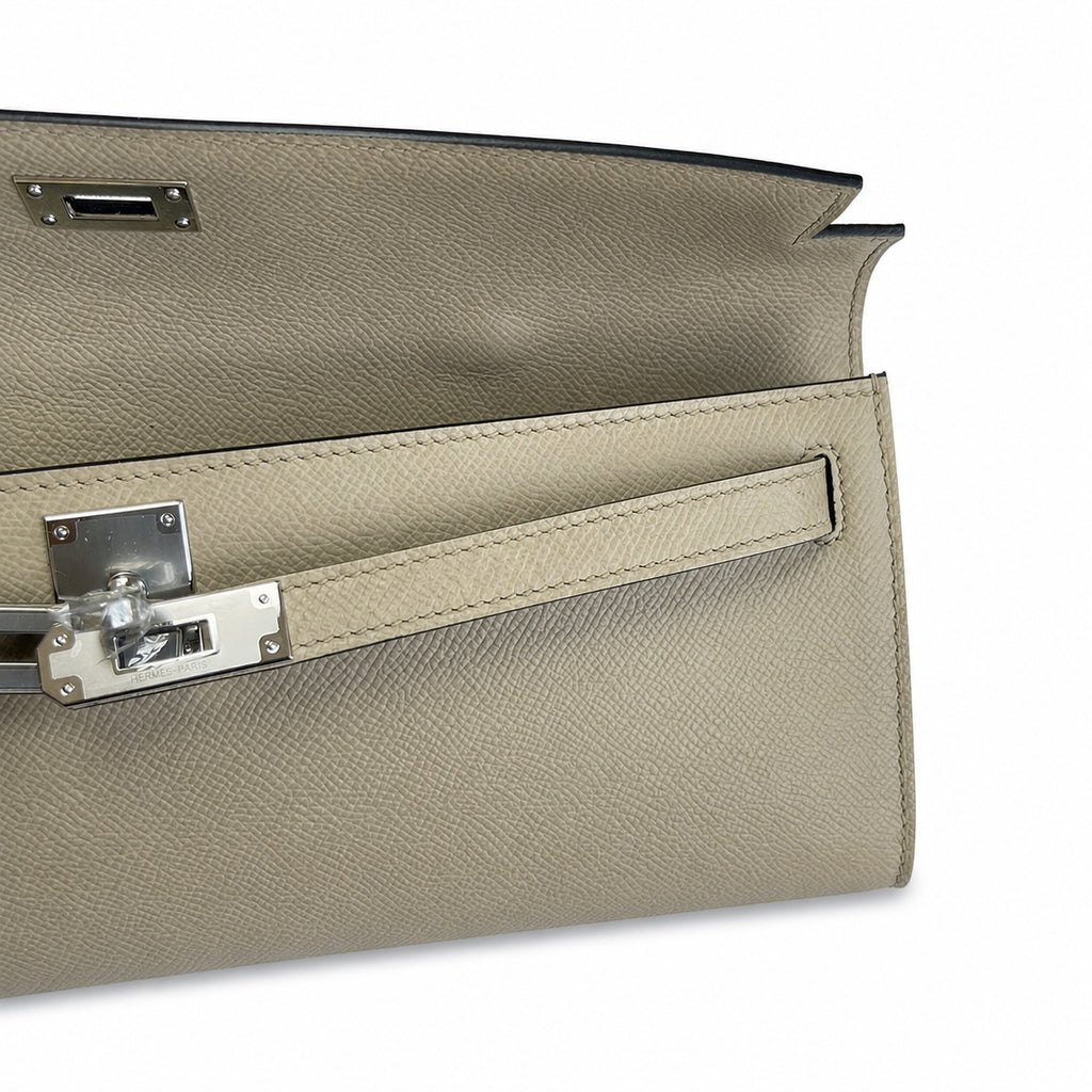 Refined Flat Clutch: Kelly Cut 31 Clutch Epsom Leather Windbreaker Gray